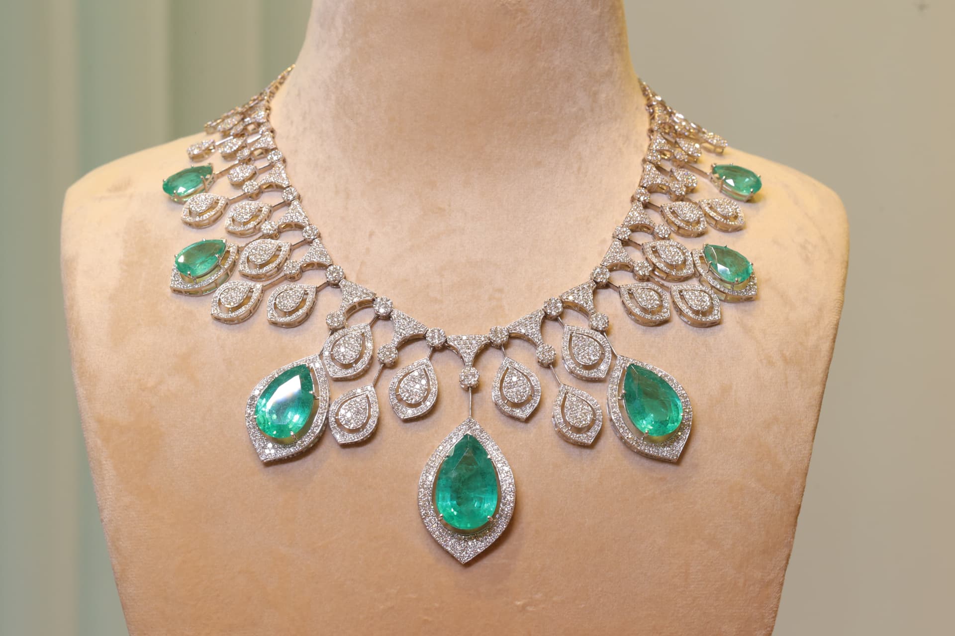 Diamond jewellery